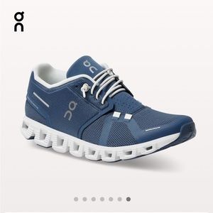 On Cloud 5 Shoe, Size 8.5